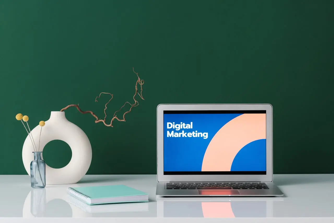 Read more about the article What are the Steps to Become a Digital Marketer for a Beginner (Complete and Practical Guide)